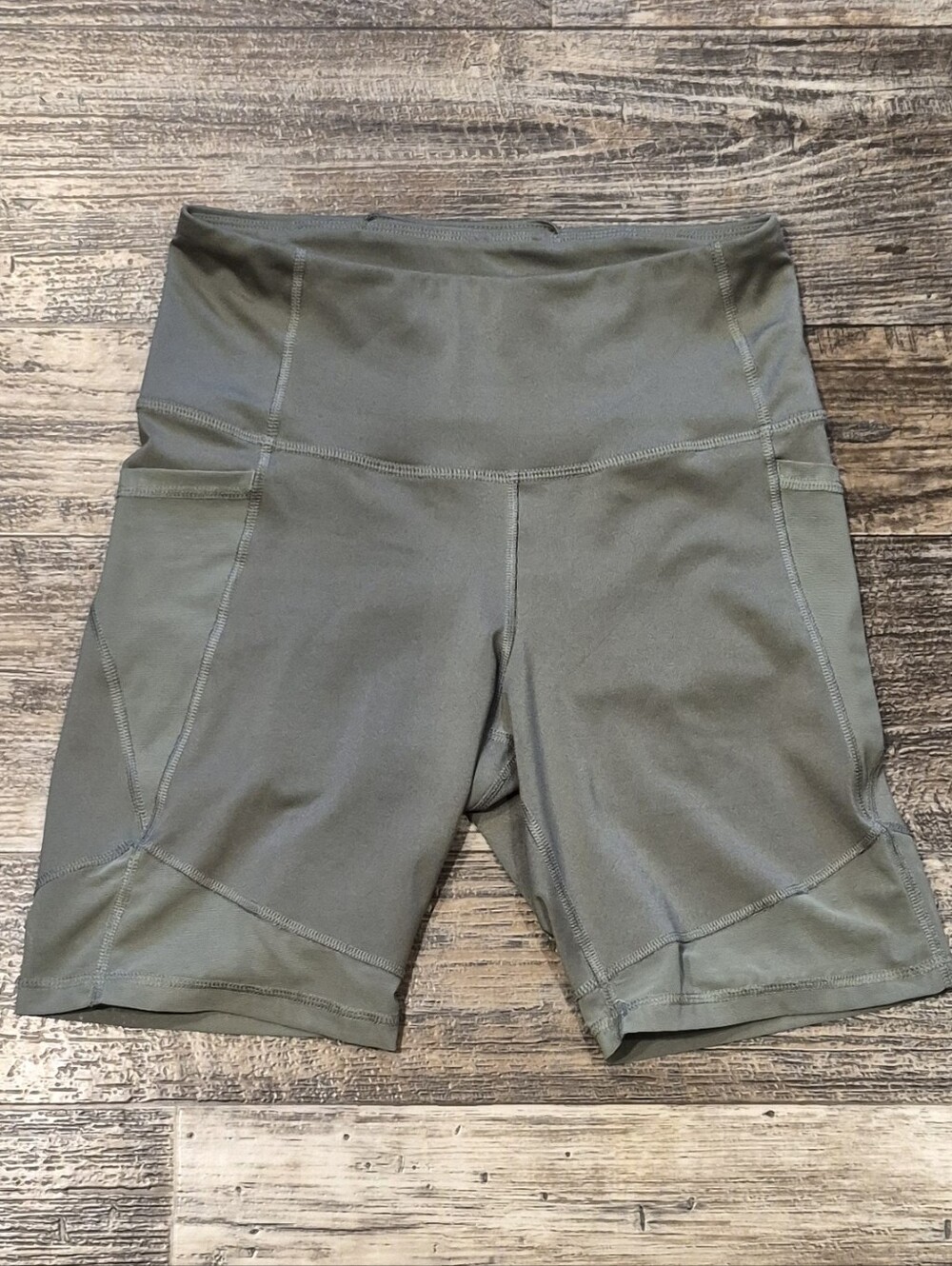 Old Navy High-Rise Bike Shorts